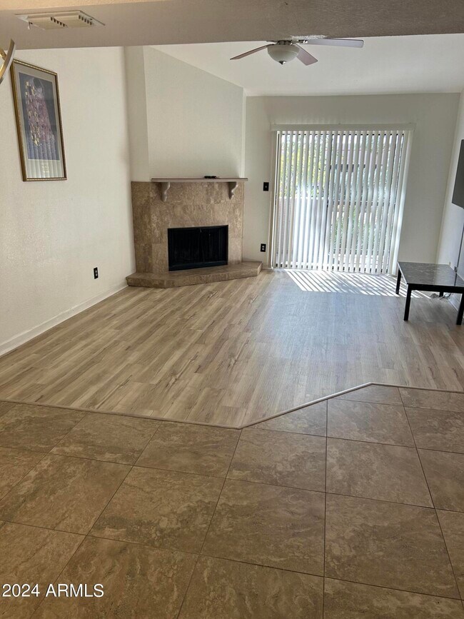 Foto del edificio - 9450 N 94th Pl