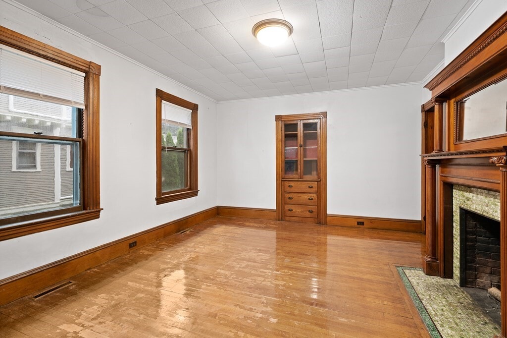 42 Butler Pl Unit 3, Northampton, MA 01060 Room for Rent in