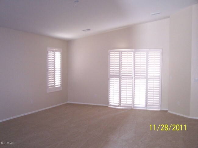 Building Photo - 3 Bed, 2 Bath Home in Power Ranch Subdivis...
