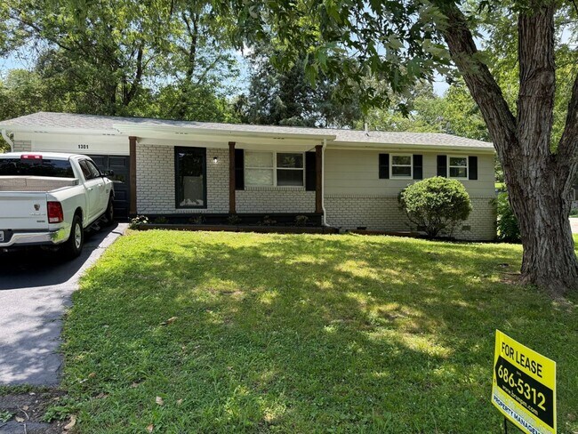 Building Photo - Renovated Rocky Hill Home