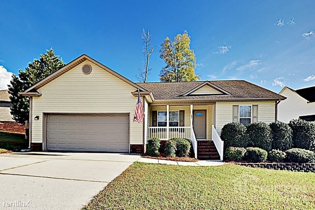 Building Photo - 1670 Red Bird Cir SE