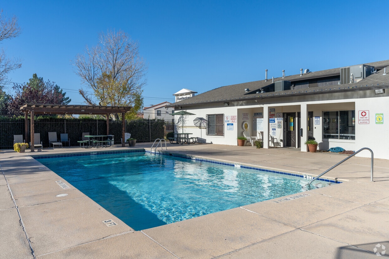Primary Photo - Huntington Park Apartments
