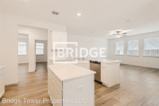 Foto del edificio - 4 br, 2 bath House - 5233 Rockrose Lane