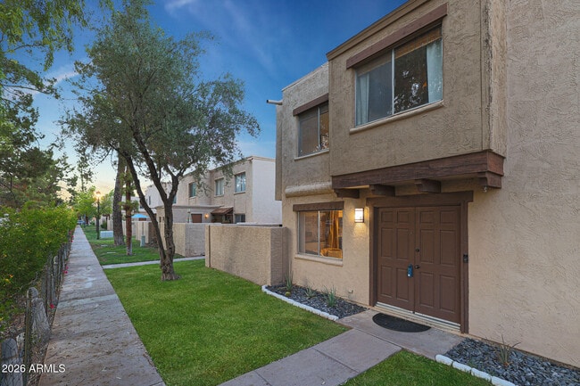 Foto del edificio - 4240 N 81st St