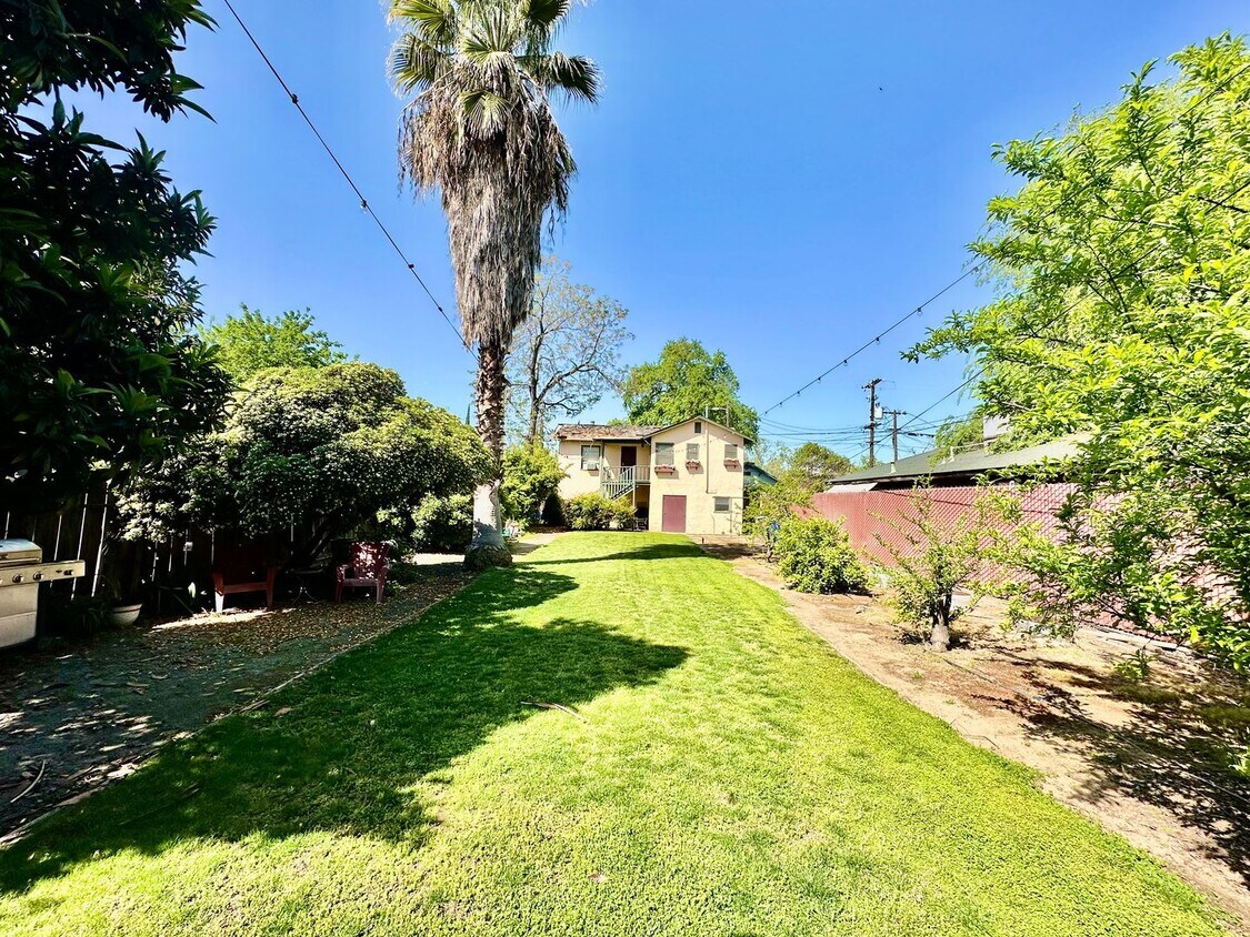 Foto del edificio - 387 N Glenn Ave