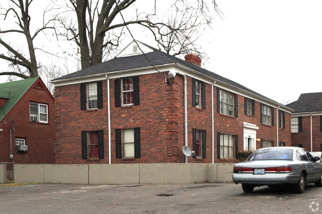 Building Photo - 647-649 S 44th St