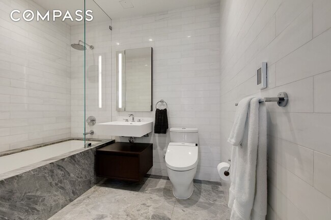 Foto del edificio - 287 E Houston St