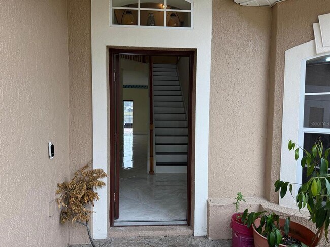 Building Photo - 14796 Yorkshire Run Dr