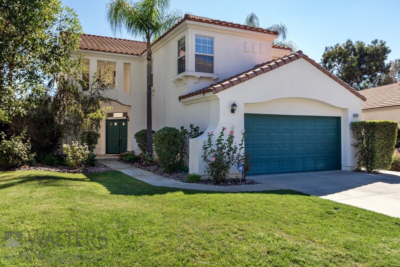 Foto principal - 2418 Fallbrook Pl