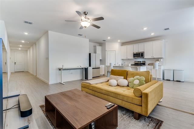 Foto del edificio - 3609 Grace Ln