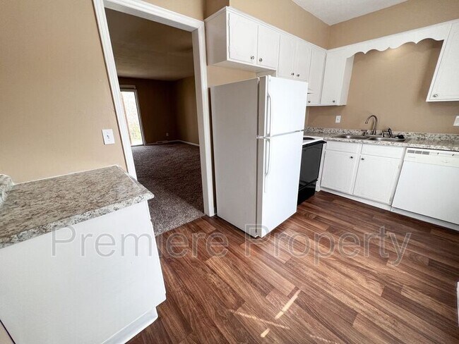 Building Photo - 8616 Countryshire Ln