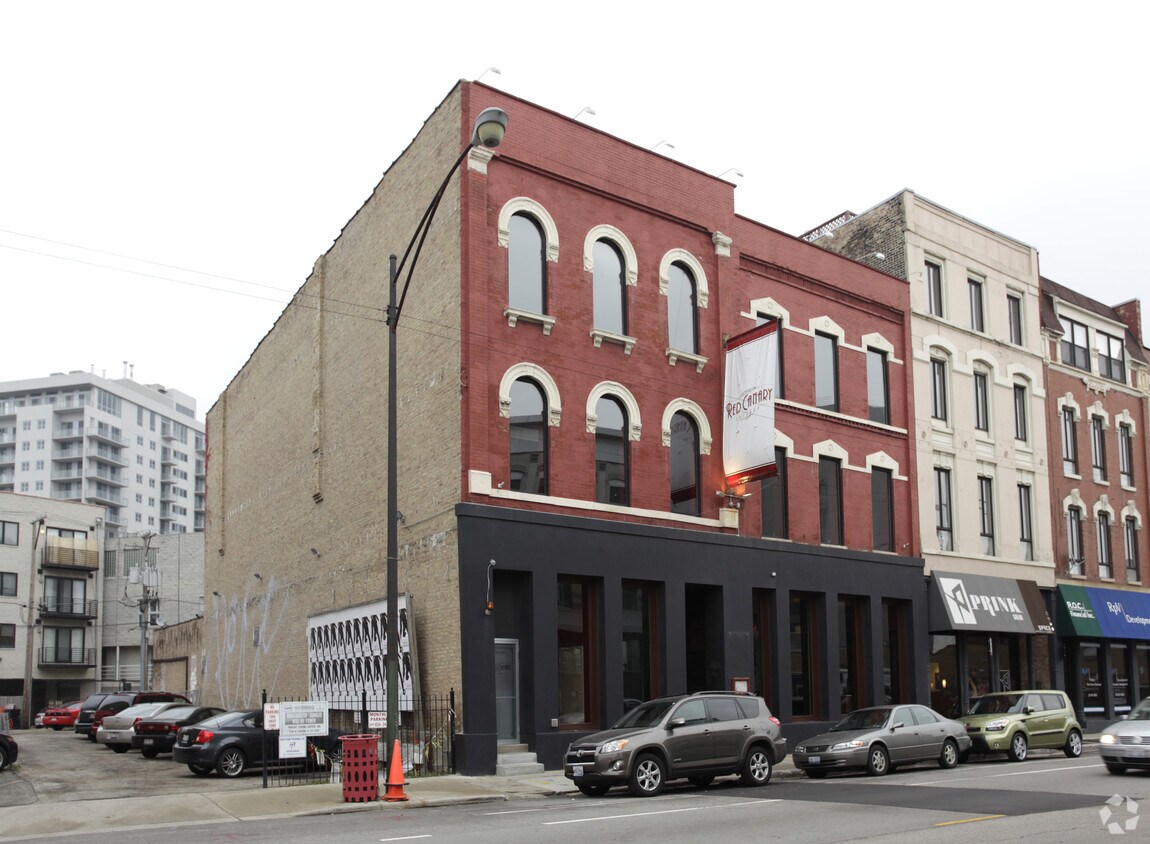 Primary Photo - 691-695 N Milwaukee Ave