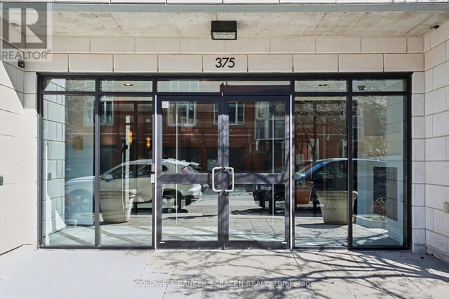 Building Photo - 375 Lisgar St