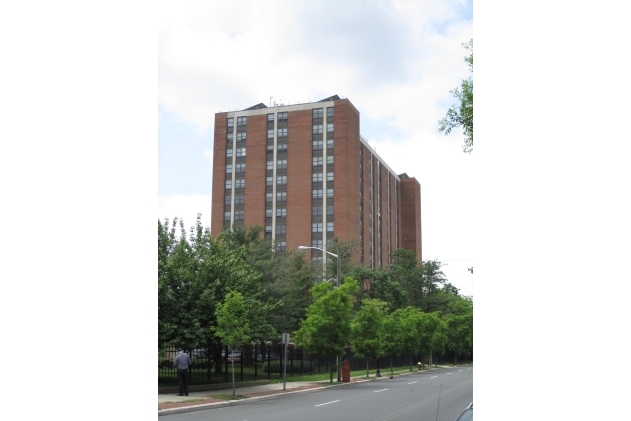 Building Photo - Trent Center