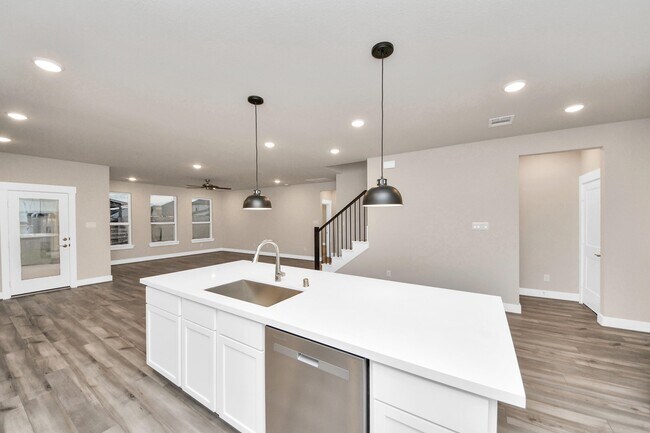 Building Photo - 32307 Fly Fish Wy