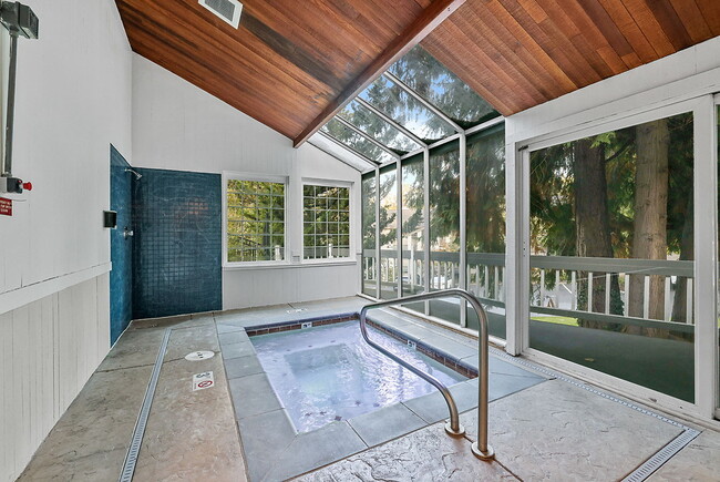 Building Photo - Sammamish View