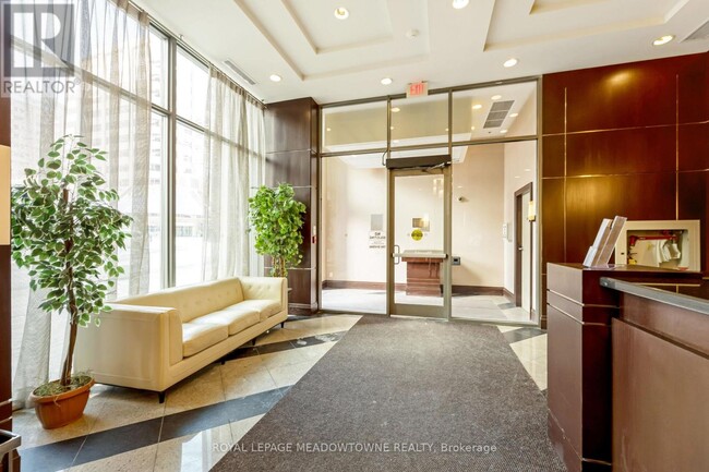 Building Photo - 208 Enfield Pl