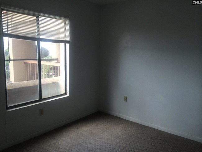 Foto del edificio - 1600 Park Cir