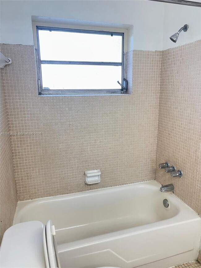 Foto del edificio - 7310 SW 82nd St