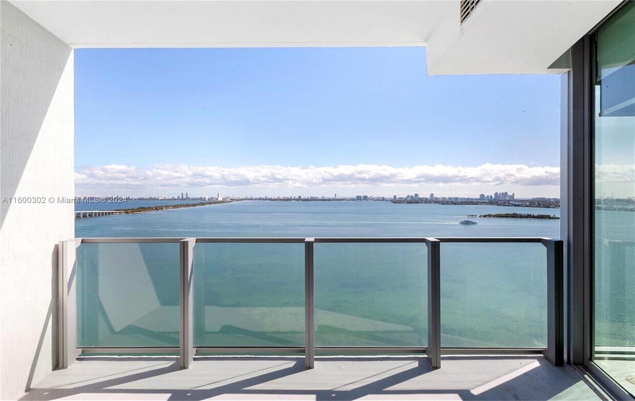Photo - 2900 NE 7th Ave (Miami, FL)