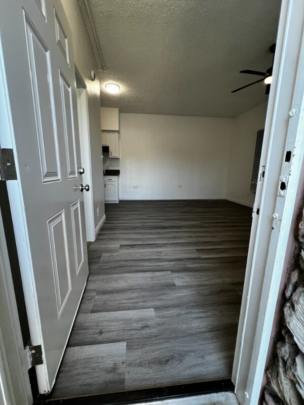 Foto del edificio - 15901 S Vermont Ave