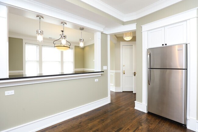 Foto del edificio - 3837 N Damen Ave