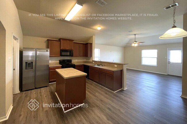 Foto del edificio - 4904 Galley Cir