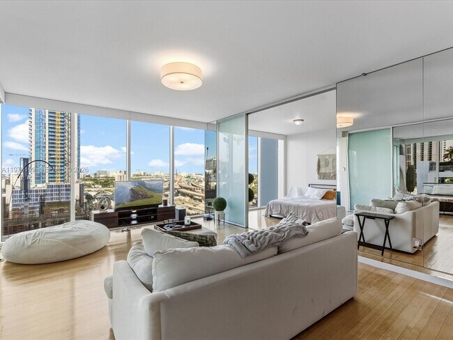 Foto del edificio - 1040 Biscayne Blvd