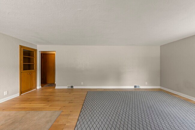 Foto del edificio - 15326 S Corbin St