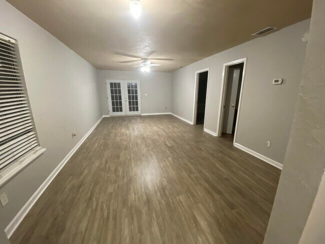 Foto del edificio - 1804 Meriadoc Rd