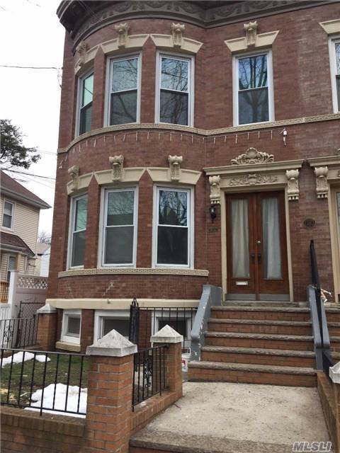 Primary Photo - 86-31 76th St