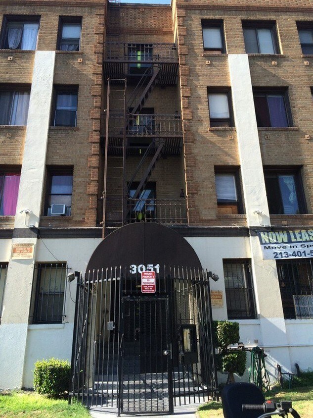 Primary Photo - 3051 Leeward Ave