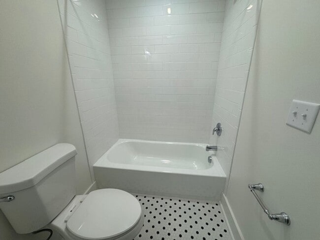 Building Photo - 1115 N Negley Ave