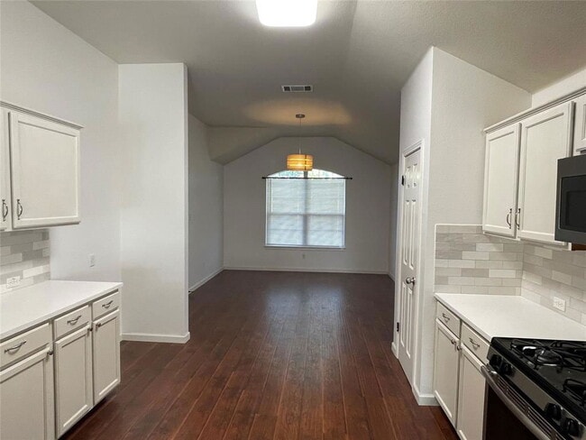 Building Photo - 103 Chandler View Trail