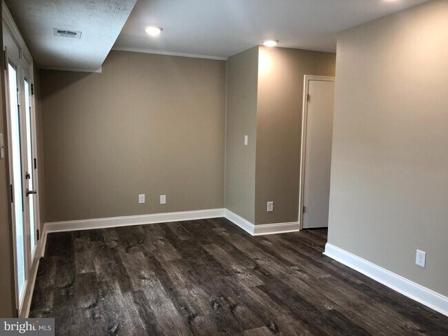 Building Photo - 4510 Garfield Ct