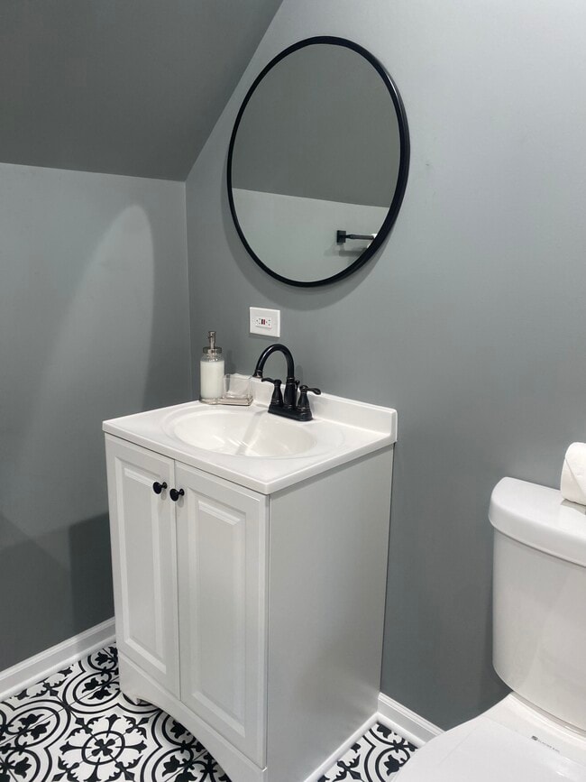 Baño - 10422 S Avenue L