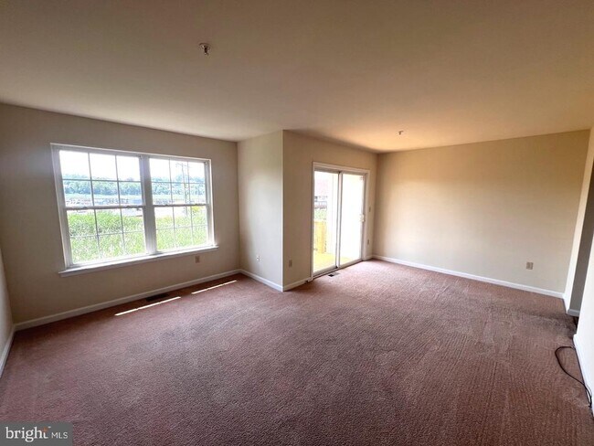 Foto del edificio - 3613 Harbor Rd