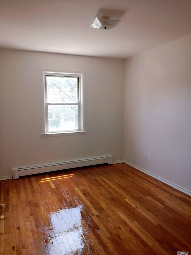 Foto del edificio - 94-29 46th Ave