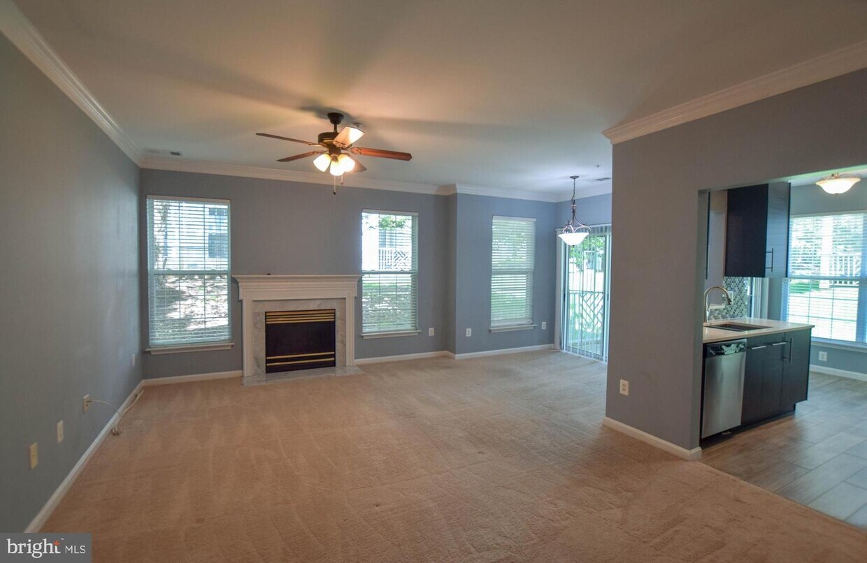 Primary Photo - 5928 Founders Crossing Ct