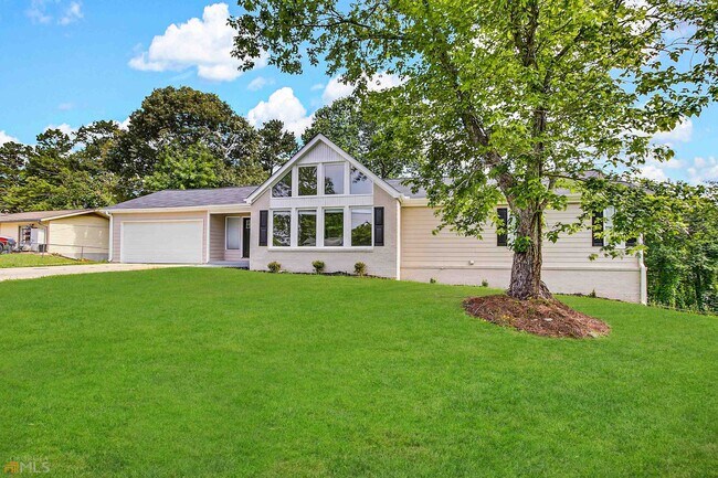 Foto del edificio - 4397 Bluebird Ln