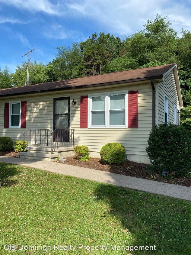Foto principal - 3156 Lee Hwy