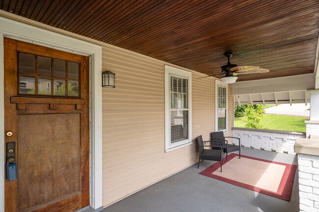 Foto del edificio - 601 Rushton Rd