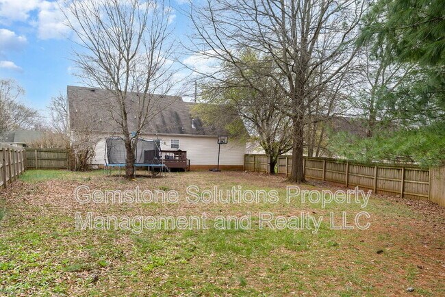 Building Photo - 3003 Penny Ln