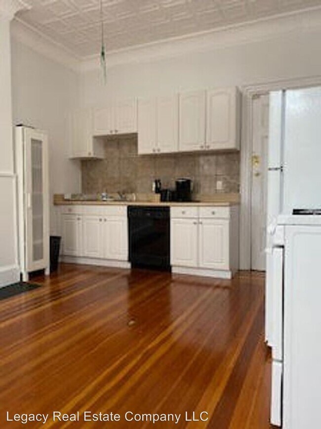Foto del edificio - 339-343 Thayer St