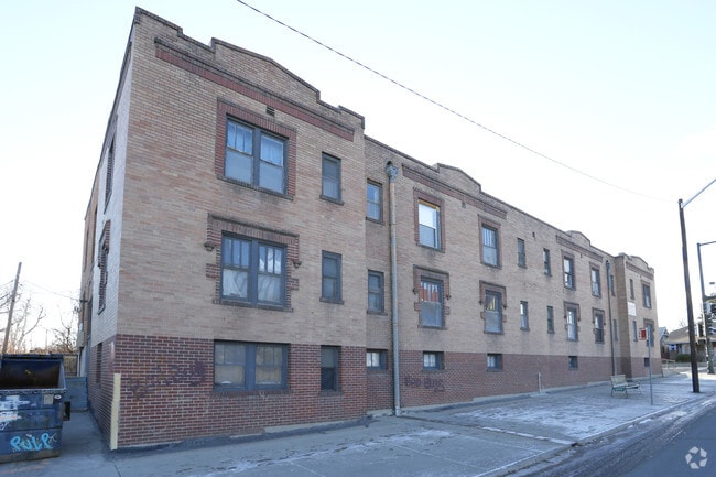 The Elmira Apartments - 2846 Federal Blvd