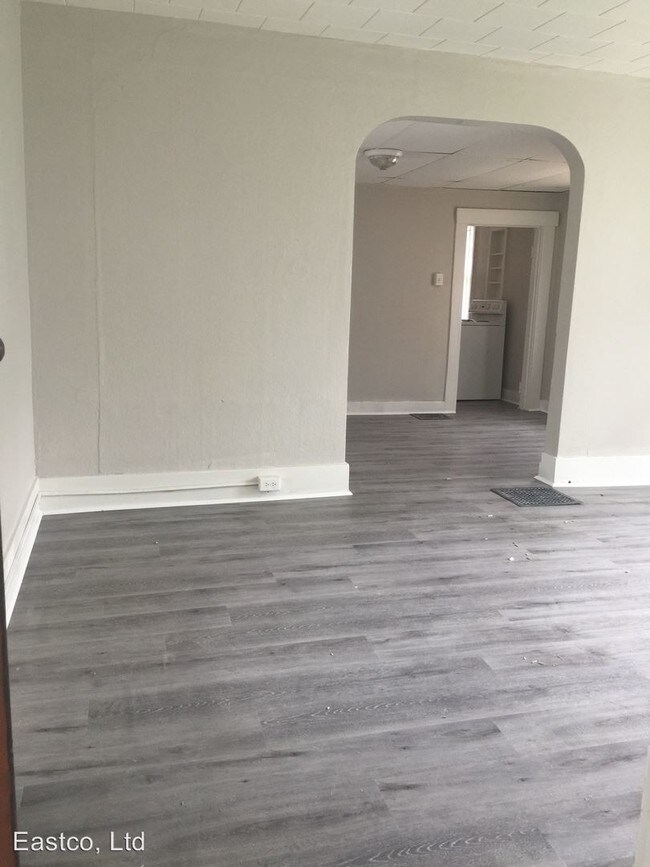 Foto del edificio - 2440-24405 Wayne Ave
