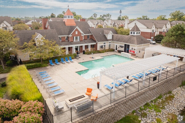 Swimming Pool & Sundeck - Sanctuary at Fishers