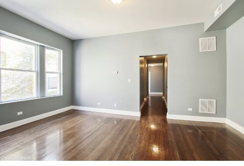 Building Photo - 6940 S King Dr