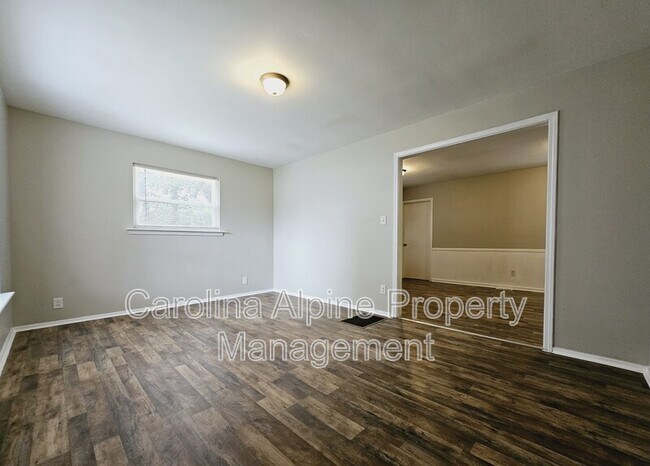 Building Photo - 3417 Crenshaw Ct