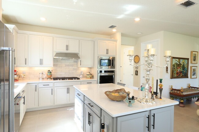 Building Photo - 13412 SW Vermillion Cir